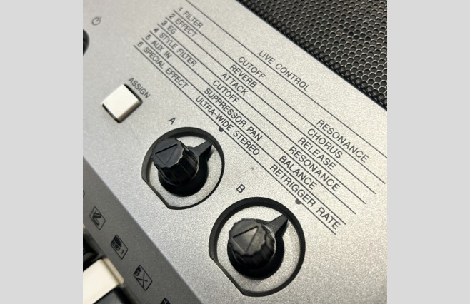 Yamaha PSR-E443 Keyboard, Used (SN:BBUX01338) - Image 8